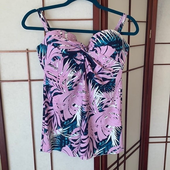 Soma Swimsuit Top with Bra Size 10 in EUC - Picture 1 of 6